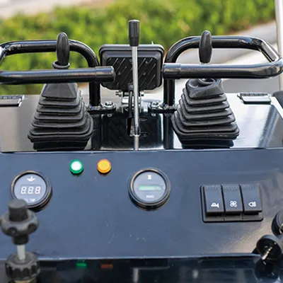 Minicarregadeira skid steer S360