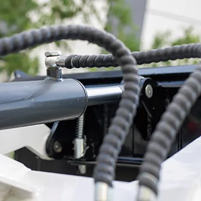 Minicarregadeira skid steer S360