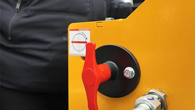 Minicarregadeira skid steer S360