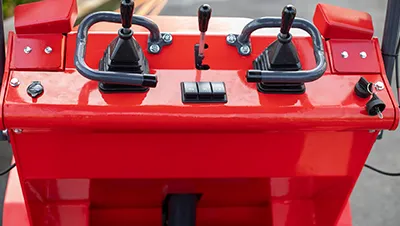 Minicarregadeira skid steer S390