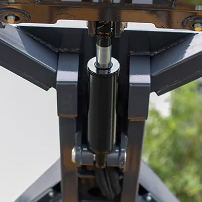 Minicarregadeira skid steer S490