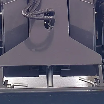 Minicarregadeira skid steer T390