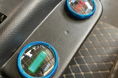 Mini escavadeira sobre esteiras KV12/12Plus